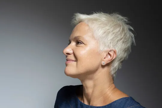 觀賽指南編輯示意人物照片